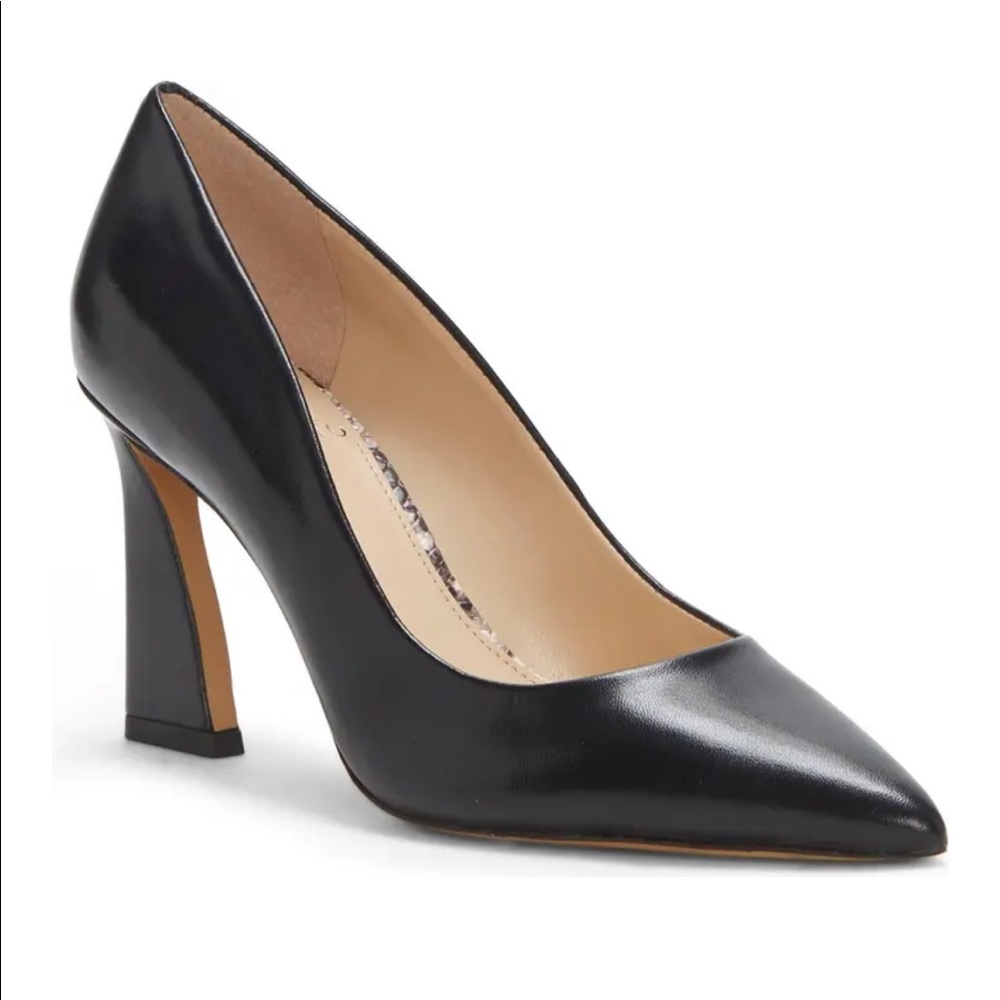 Vince Camuto Thanley Pointed toe pump